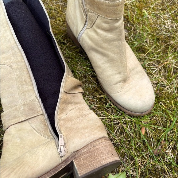 Vintage tall leather fashion boots light beige round toe side zip boots 8 - Picture 5 of 12